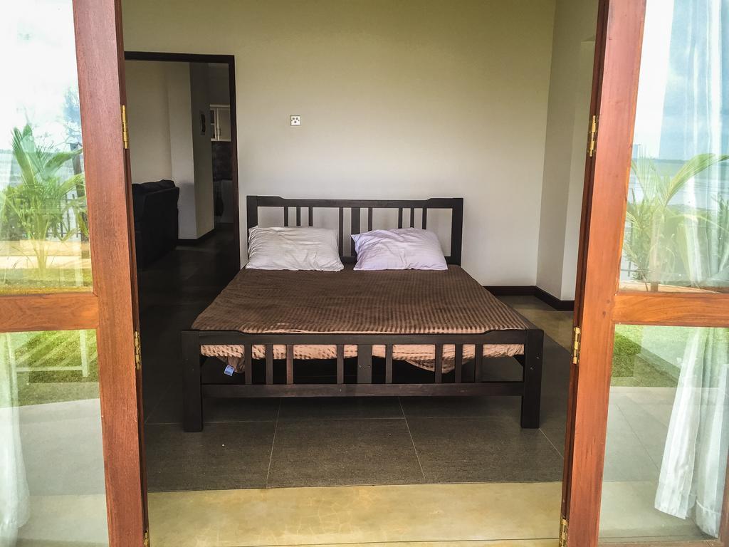 Negombo Holiday Home ภายนอก รูปภาพ