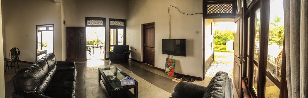 Negombo Holiday Home ภายนอก รูปภาพ