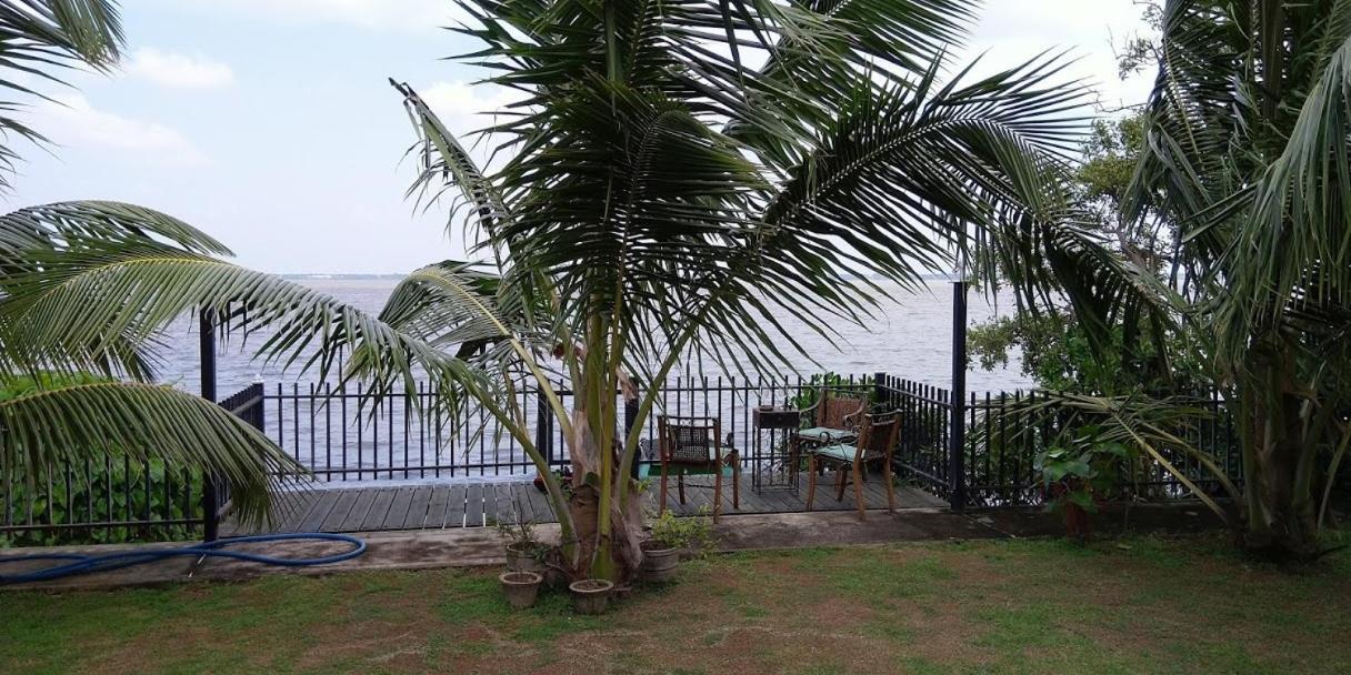 Negombo Holiday Home ภายนอก รูปภาพ