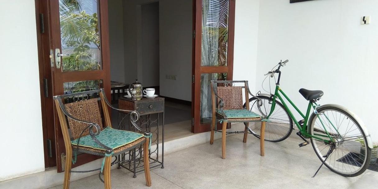 Negombo Holiday Home ภายนอก รูปภาพ