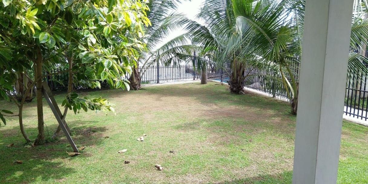 Negombo Holiday Home ภายนอก รูปภาพ