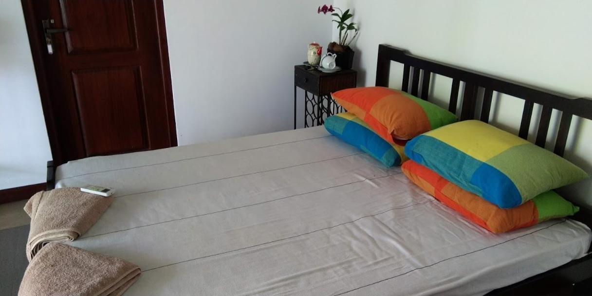 Negombo Holiday Home ภายนอก รูปภาพ